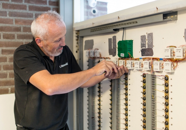 “Storingen zijn kostbaar, neem dit mee in prijsvergelijking.”